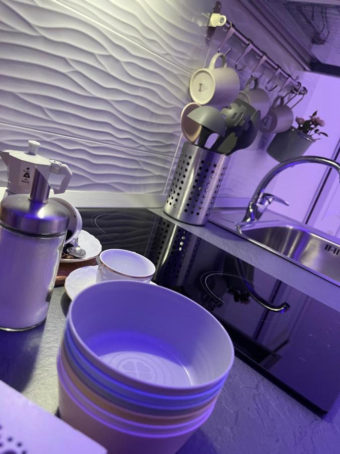 Apartment Sweet Storia Di *